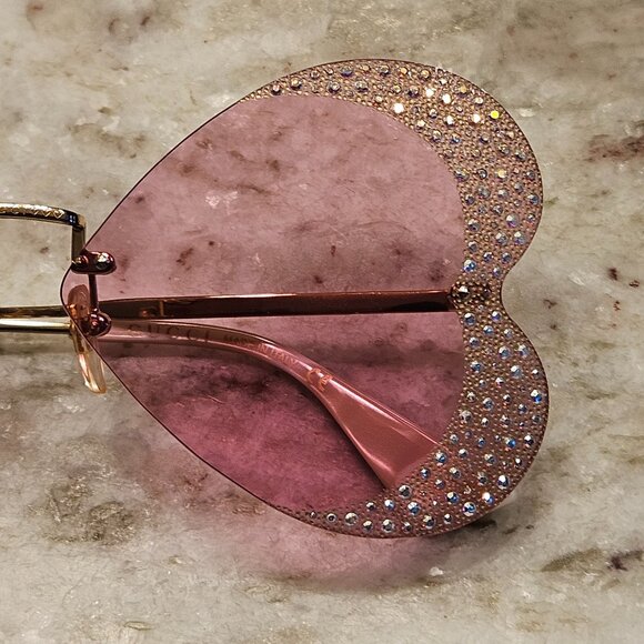 GUCCI HOLLYWOOD FOREVER OVERSIZED PINK HEART SHAPED LENS EMBELLISHED SUNGLASSES main image 9